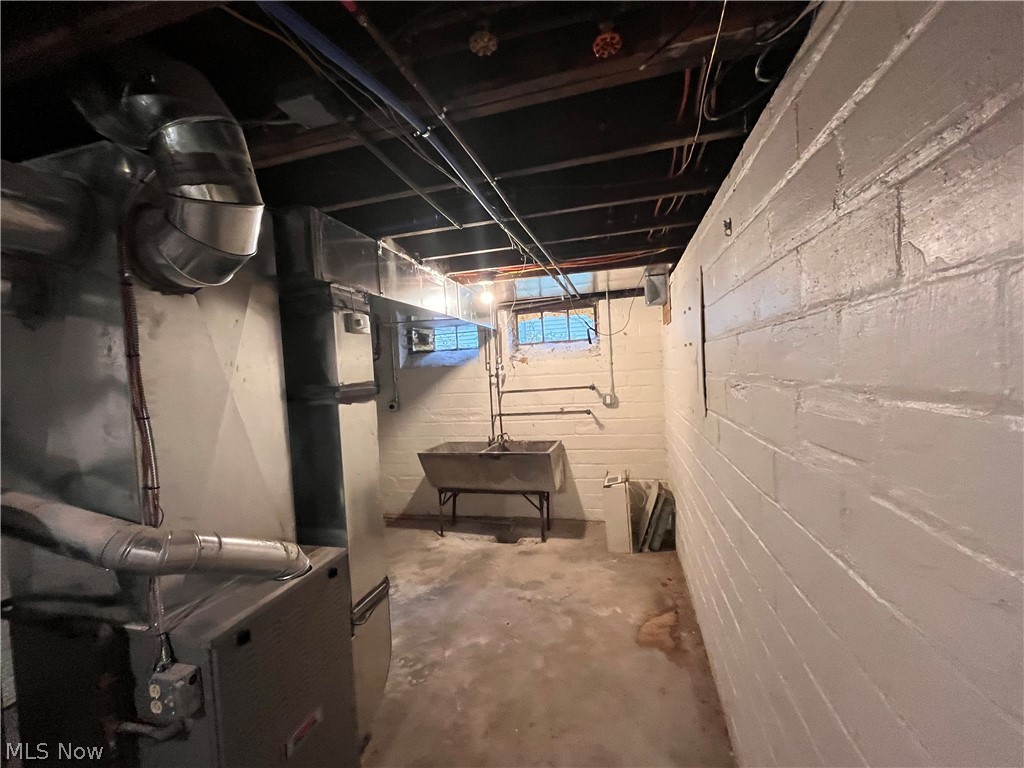 3752 Lowell Road Cleveland Heights OH 44121