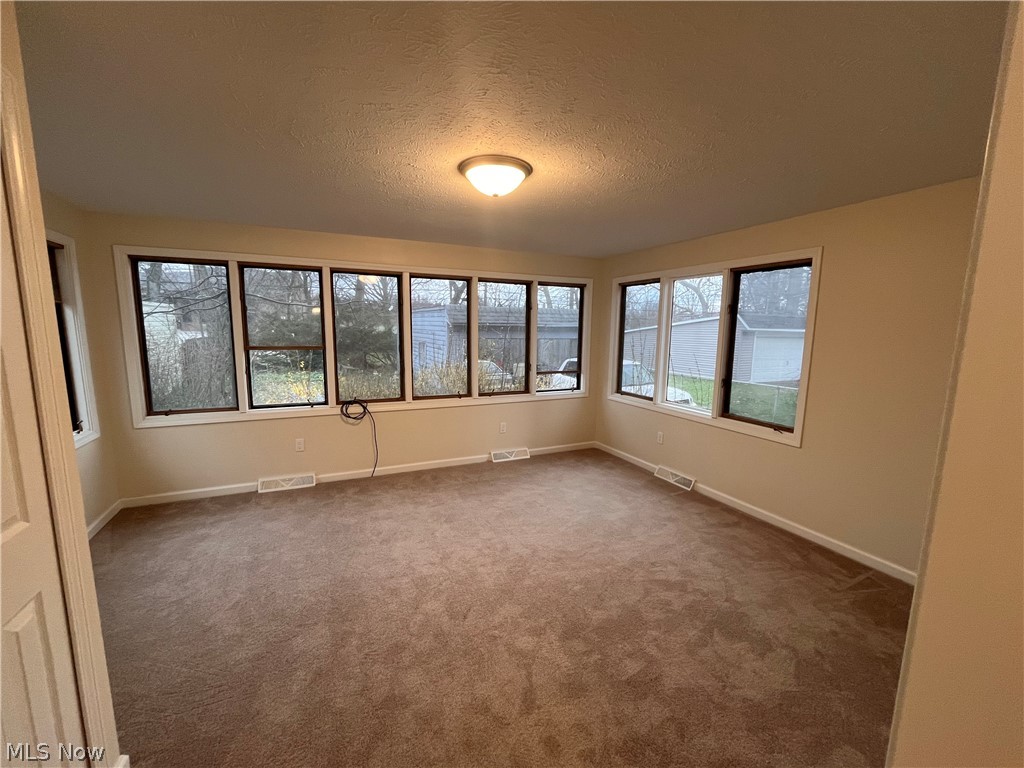 3752 Lowell Road Cleveland Heights OH 44121