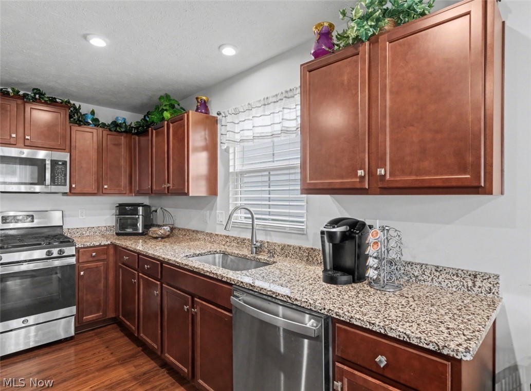346 Lakewick Lane Willowick OH 44095