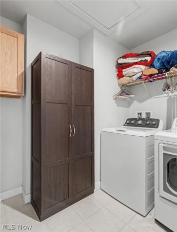 346 Lakewick Lane Willowick OH 44095