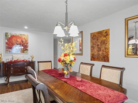 346 Lakewick Lane Willowick OH 44095