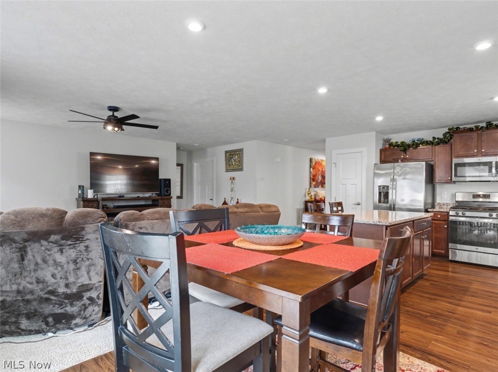 346 Lakewick Lane Willowick OH 44095