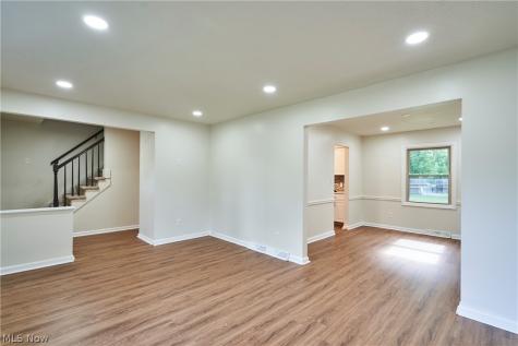 4368 Norona Drive Cuyahoga Falls OH 44224