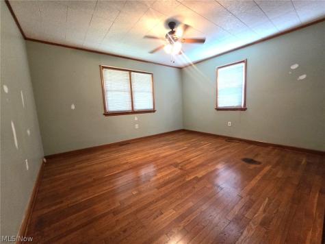 1007 Colegate Drive Marietta OH 45750