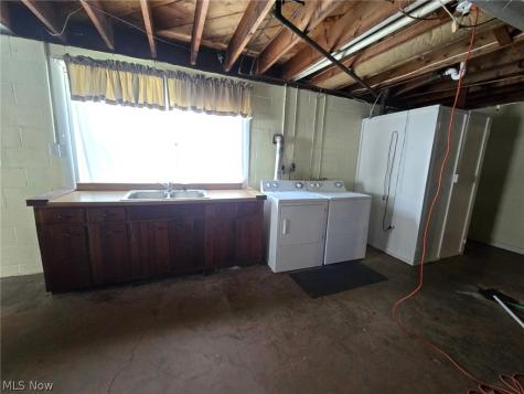 1007 Colegate Drive Marietta OH 45750