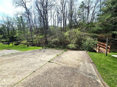 1007 Colegate Drive Marietta OH 45750