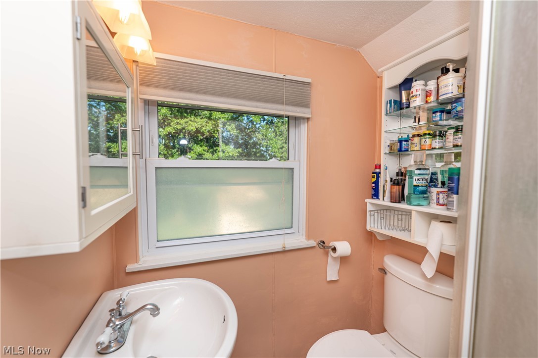 1684 S Green Road South Euclid OH 44121