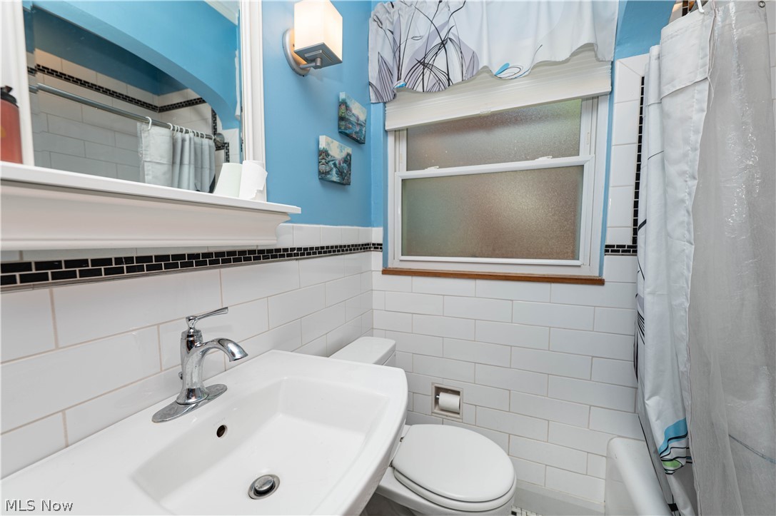 1684 S Green Road South Euclid OH 44121