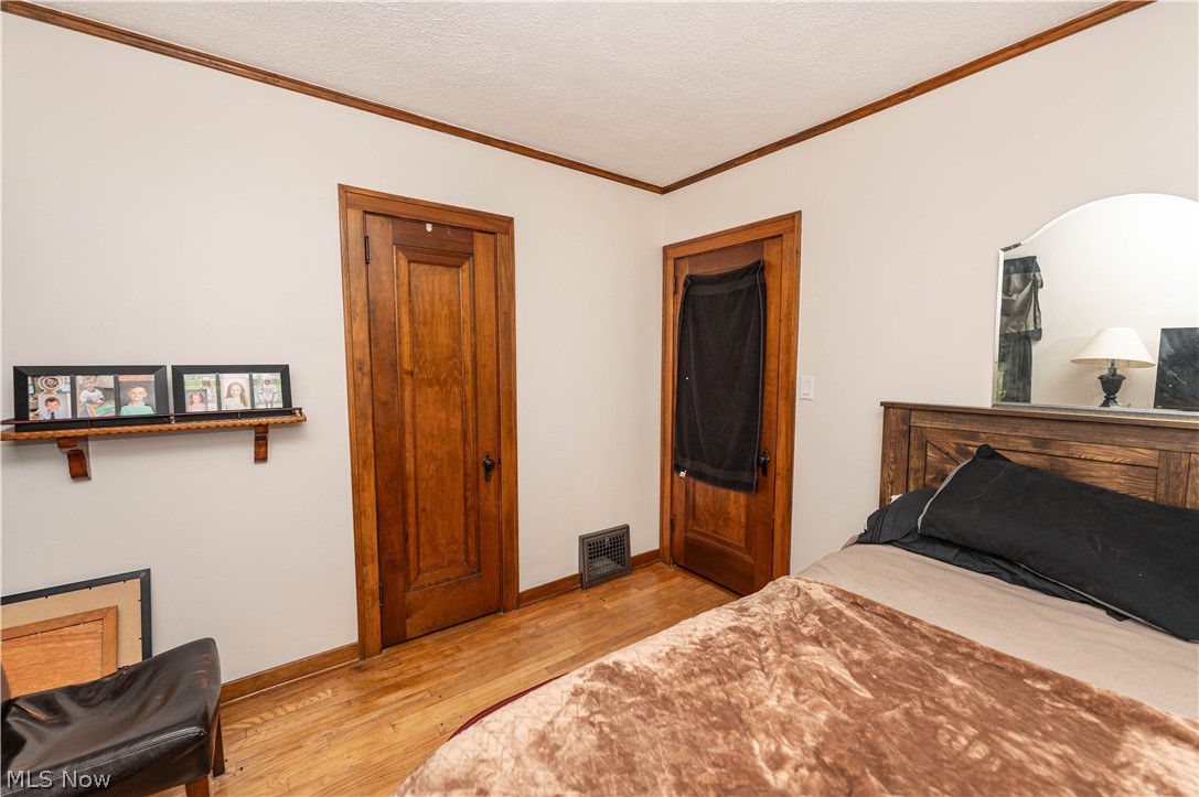 1684 S Green Road South Euclid OH 44121