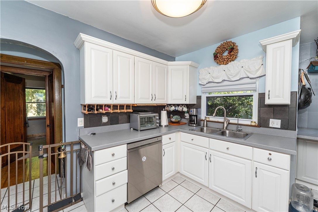 1684 S Green Road South Euclid OH 44121