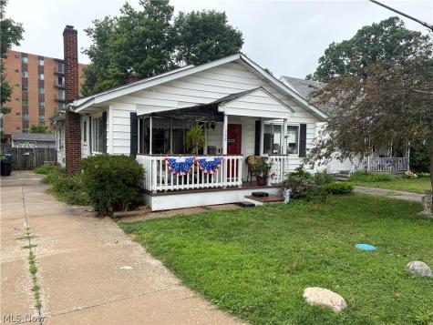 1088 Beachview Road Willoughby OH 44094