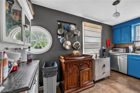 29408 Luxona Avenue Wickliffe OH 44092