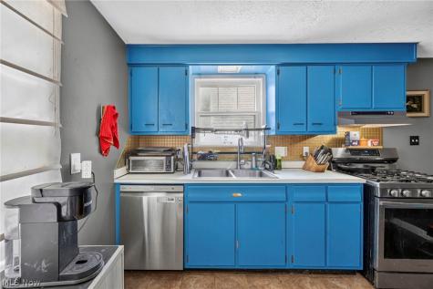 29408 Luxona Avenue Wickliffe OH 44092