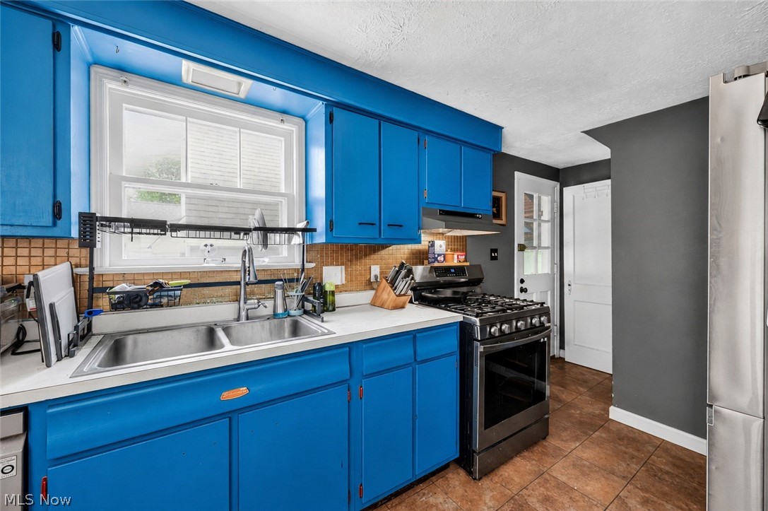 29408 Luxona Avenue Wickliffe OH 44092