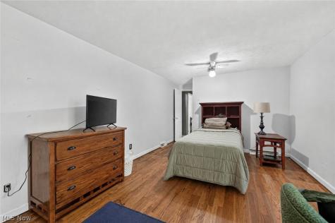 29408 Luxona Avenue Wickliffe OH 44092