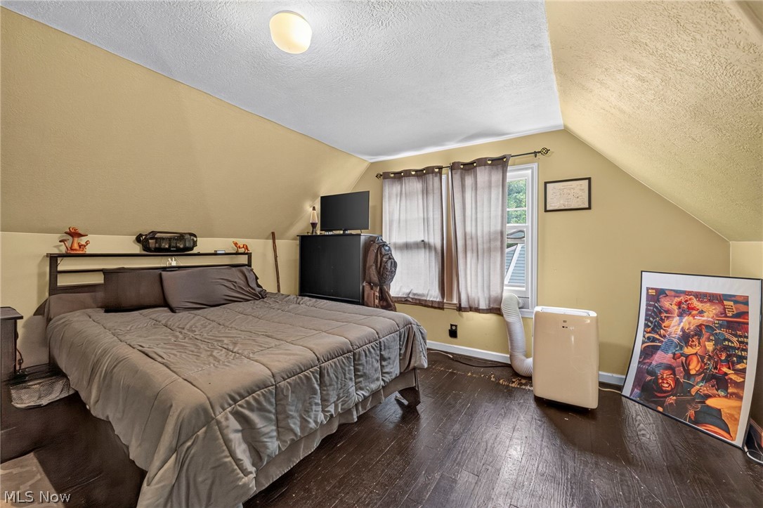 29408 Luxona Avenue Wickliffe OH 44092