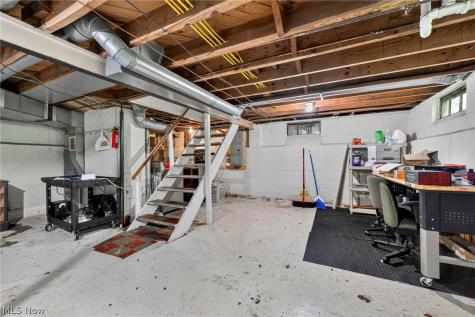 29408 Luxona Avenue Wickliffe OH 44092