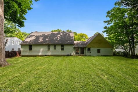 29408 Luxona Avenue Wickliffe OH 44092