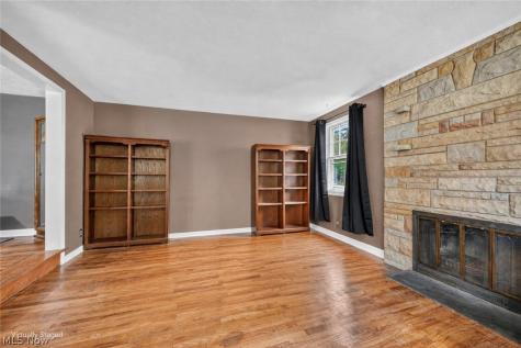 29408 Luxona Avenue Wickliffe OH 44092