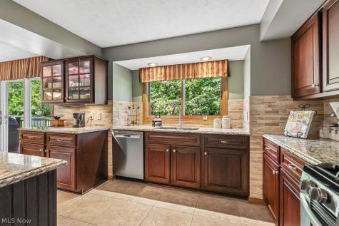 7307 Thornapple Lane Solon OH 44139