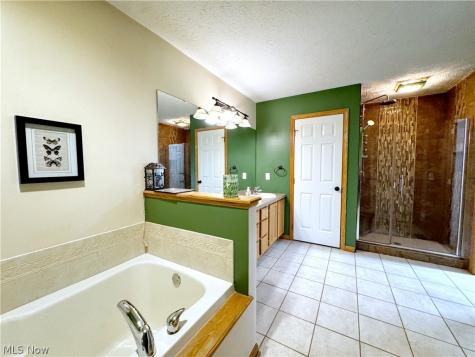 25137 Crosstie Trail Columbia Station OH 44028