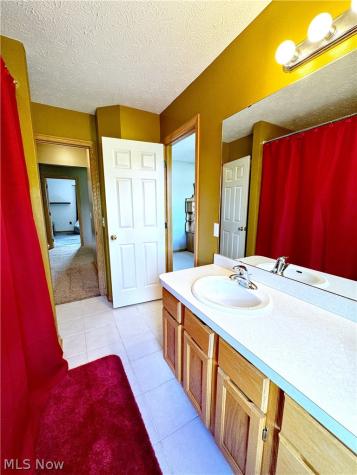 25137 Crosstie Trail Columbia Station OH 44028