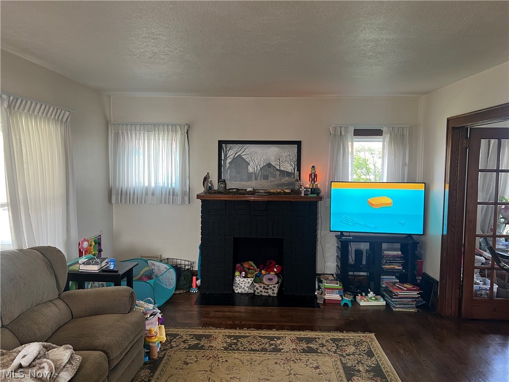 226 Dover Road NE Sugarcreek OH 44681