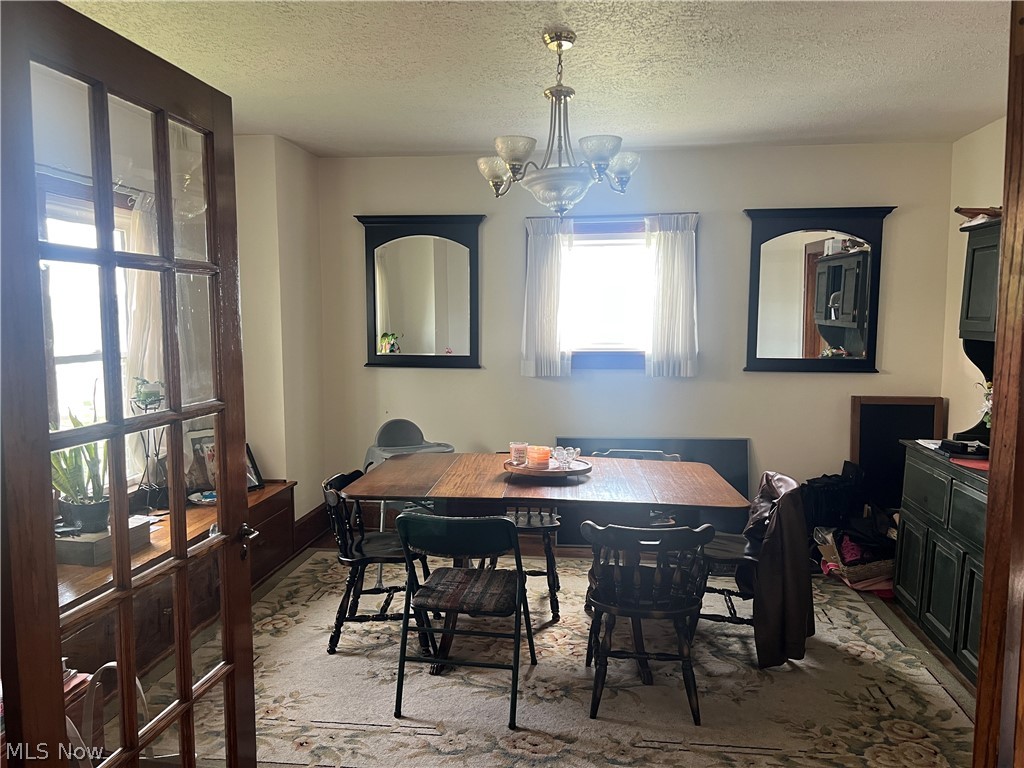 226 Dover Road NE Sugarcreek OH 44681