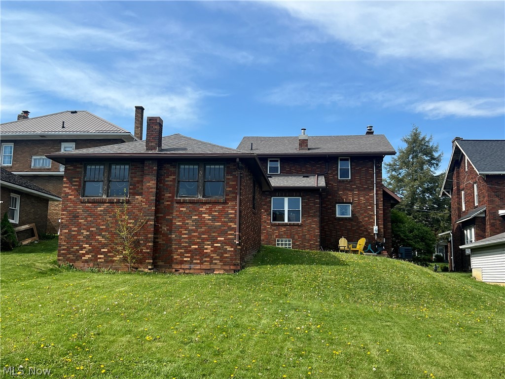 226 Dover Road NE Sugarcreek OH 44681