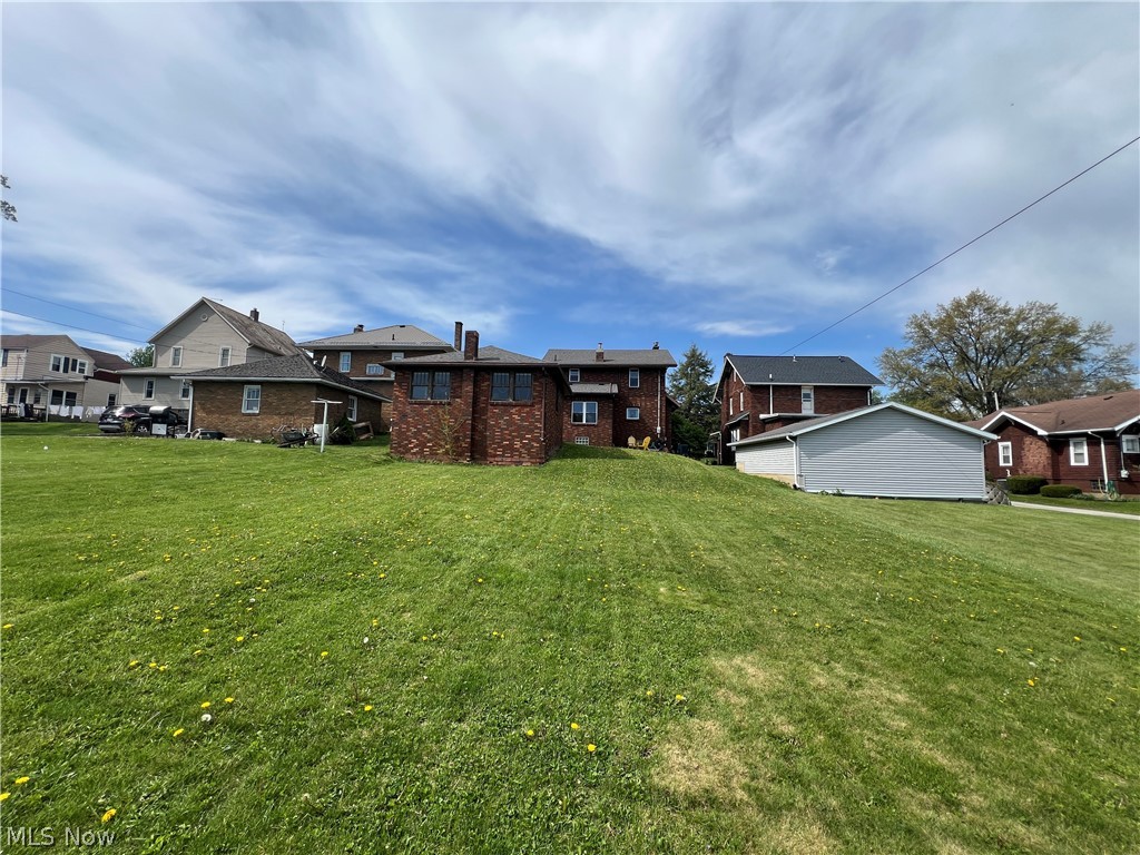 226 Dover Road NE Sugarcreek OH 44681