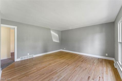2435 Canfield Road Youngstown OH 44511