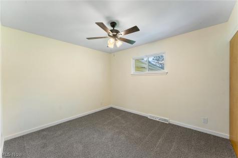 2435 Canfield Road Youngstown OH 44511