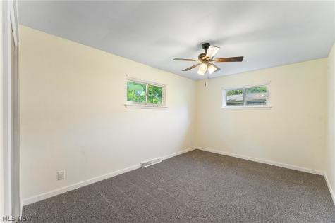 2435 Canfield Road Youngstown OH 44511