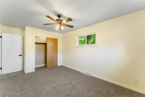 2435 Canfield Road Youngstown OH 44511