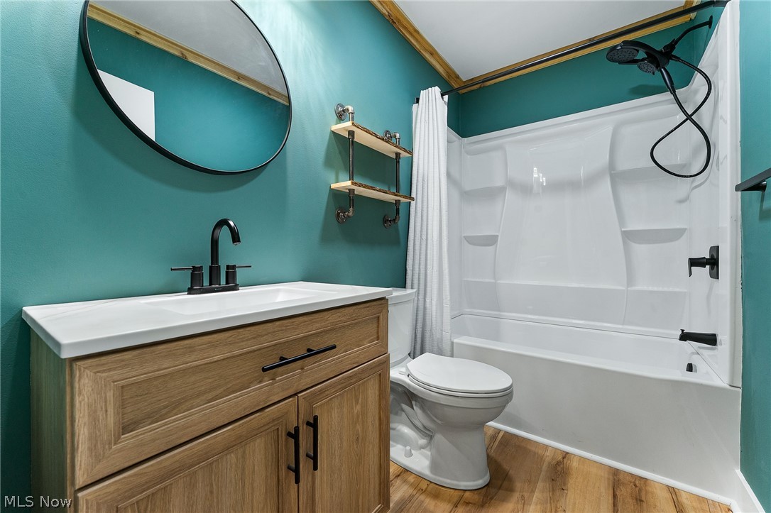 2435 Canfield Road Youngstown OH 44511