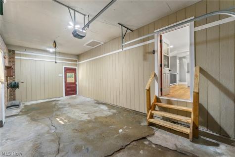 2435 Canfield Road Youngstown OH 44511