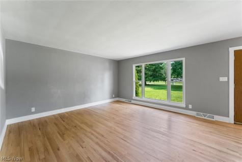2435 Canfield Road Youngstown OH 44511