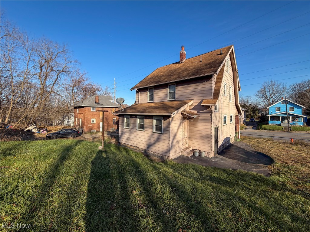 2426 Shirley Road Youngstown OH 44502