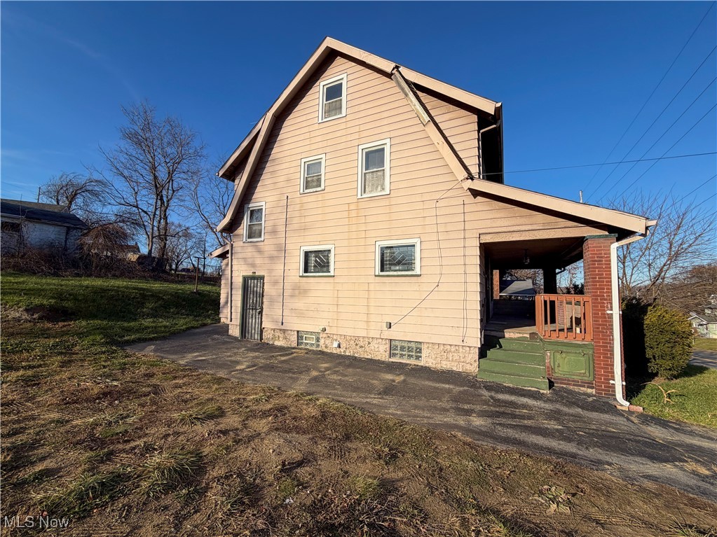 2426 Shirley Road Youngstown OH 44502