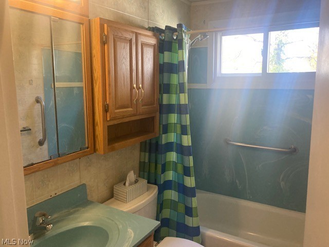 3902 Niles Carver Mineral Ridge OH 44440