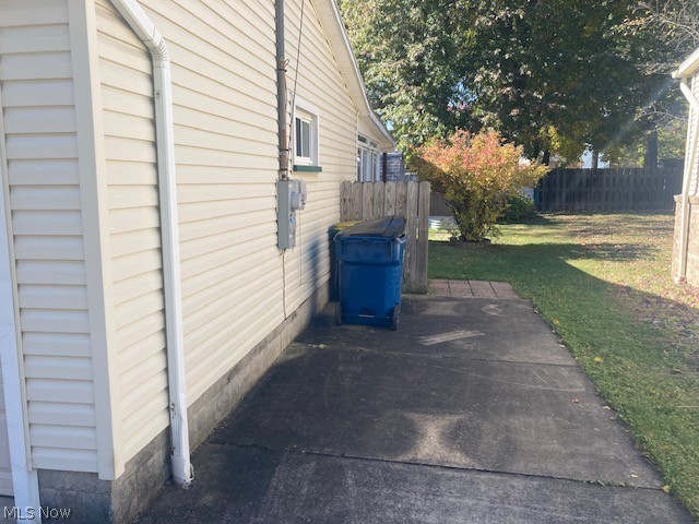 3902 Niles Carver Mineral Ridge OH 44440