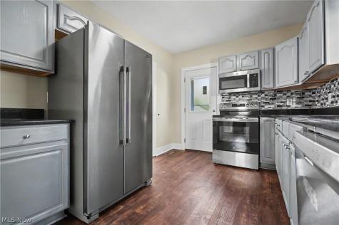519 Day Street Ravenna OH 44266