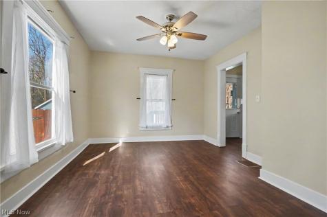 519 Day Street Ravenna OH 44266