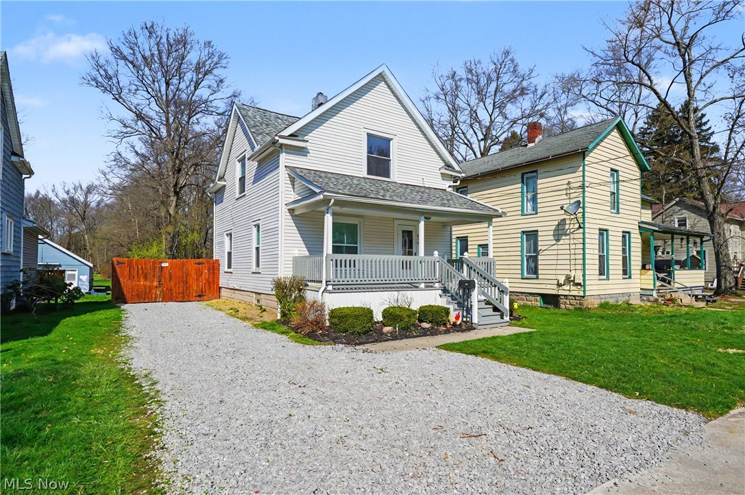 519 Day Street Ravenna OH 44266