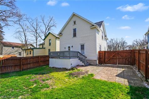 519 Day Street Ravenna OH 44266