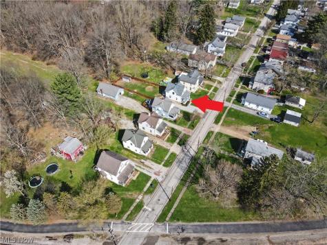 519 Day Street Ravenna OH 44266