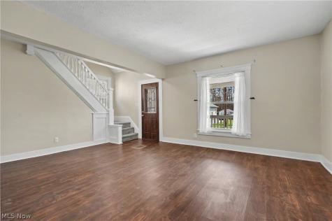 519 Day Street Ravenna OH 44266