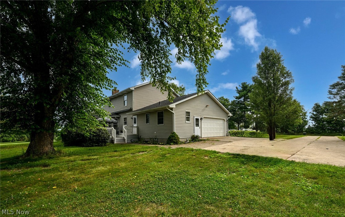 4429 Deerfield Avenue NW North Lawrence OH 44666