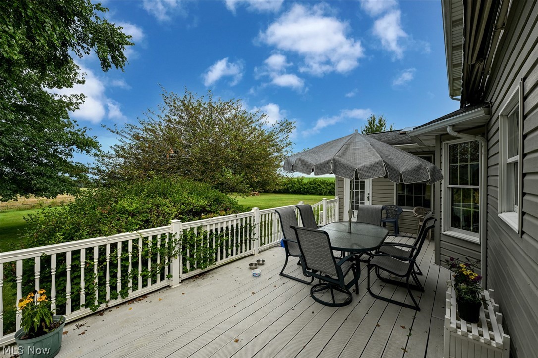 4429 Deerfield Avenue NW North Lawrence OH 44666