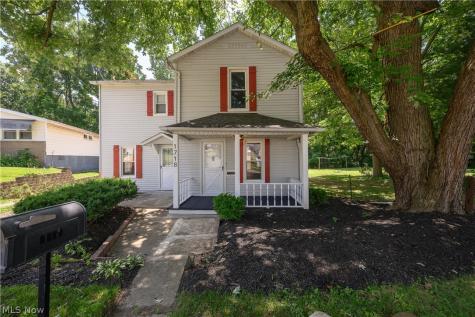 1718 Ferndale Road NW Canton OH 44709